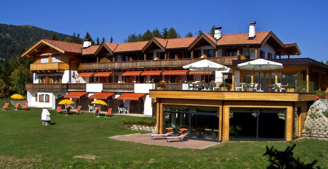 Ferienparadies Sabina Hotel Alpe Di Siusi Ngoại thất bức ảnh